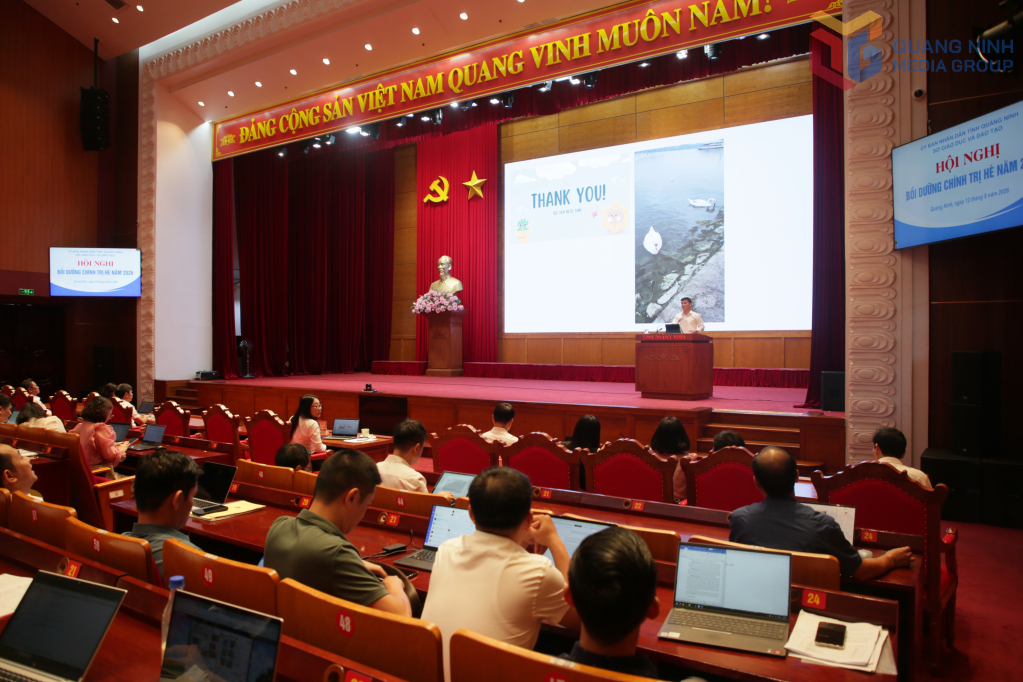 Quảng Ninh bồi dưỡng lý luận chính trị hè năm 2026 cho đội ngũ giáo viên